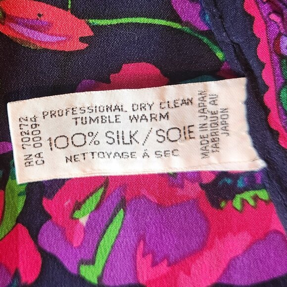 2/$20 SALE! Liz Claiborne Silk Scarf - Picture 6 of 9